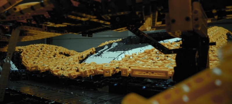 Из 342 817 деталей LEGO построили полноразмерный McLaren P1 — он может разгоняться до 64 км/ч