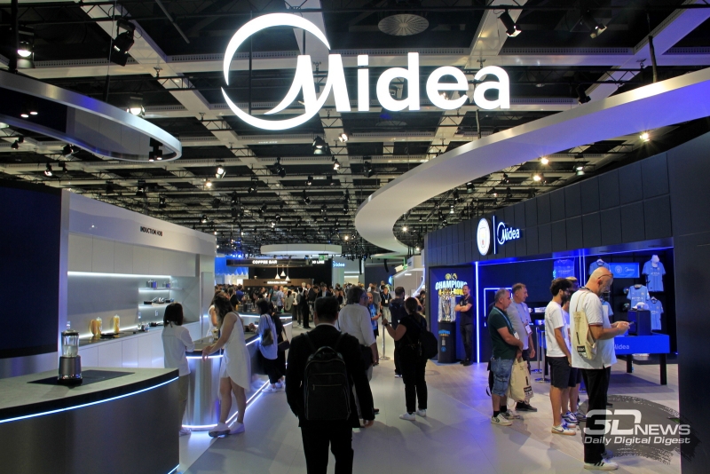 Репортаж со стенда Midea на IFA 2024: роботы-пылесосы и беспроводная кухонная техника