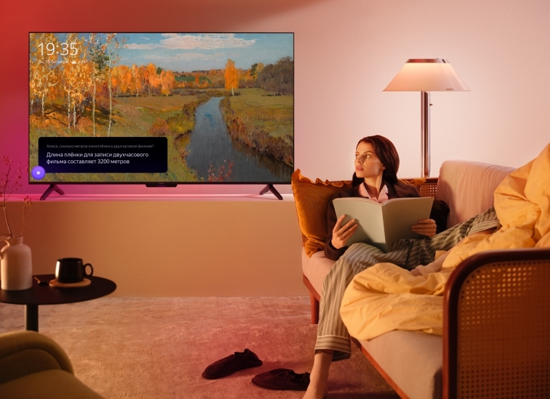 «Яндекс» представил «ТВ Станцию Бейсик» — доступный телевизор с голосовым управлением и «Алисой»