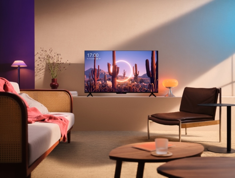 «Яндекс» представил «ТВ Станцию Бейсик» — доступный телевизор с голосовым управлением и «Алисой»