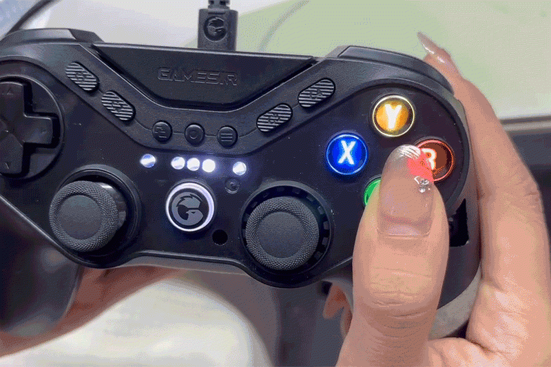 Представлен геймпад за $70&nbsp;с переключаемыми раскладками в стиле Xbox, Switch и других консолей