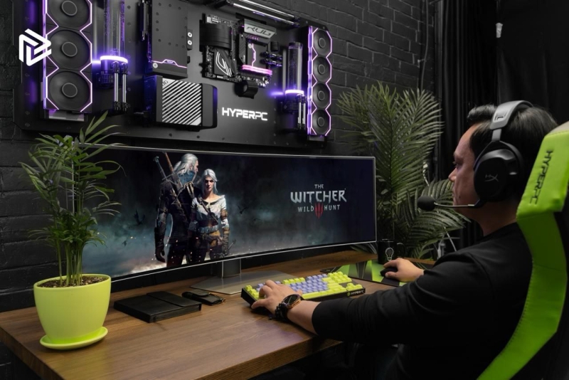 Российская компания HyperPC выпустила настенный игровой ПК Wall &mdash; на Core i9-14900KF и RTX 4090