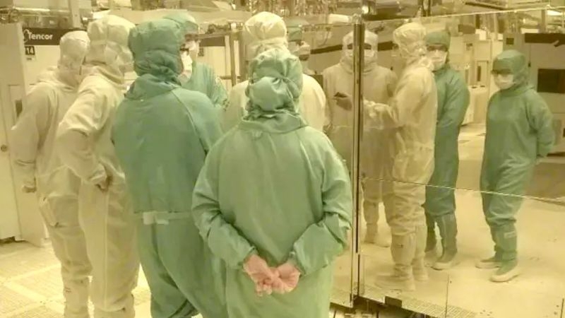 Тайваньские чиновники убеждены, что Китай отстаёт от острова в литографии как минимум на десять лет