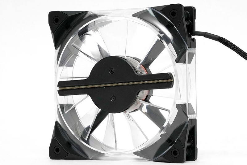 Вышел &laquo;голографический&raquo; 120-мм вентилятор Coolify Holo Fan, но журналисты им не слишком довольны