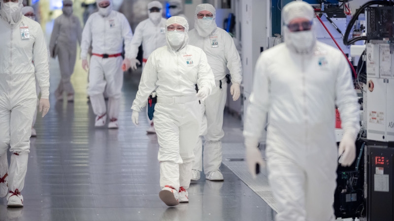 «Мы получили $0 из грантов CHIPS» — глава Intel пожаловался, что США тормозят выплаты по «Закону о чипах»