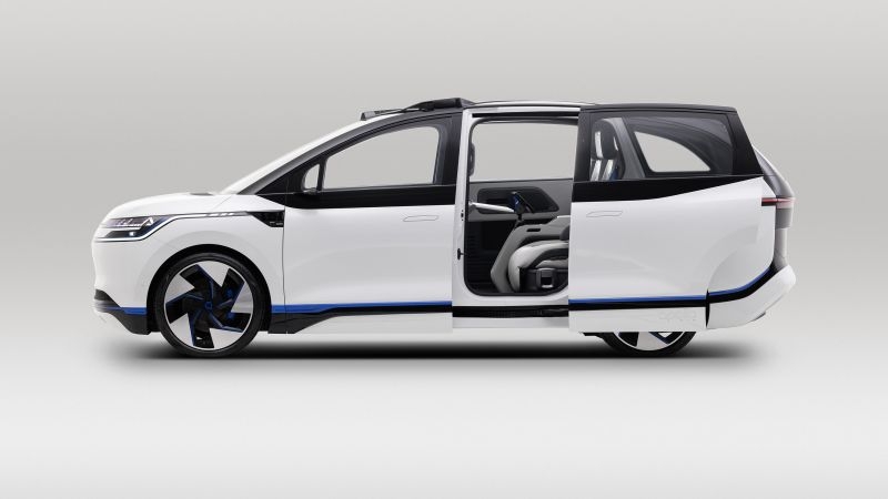 Первое в мире серийное беспилотное такси по себестоимости оказалось дешевле $35 000, похвасталась&nbsp;Baidu