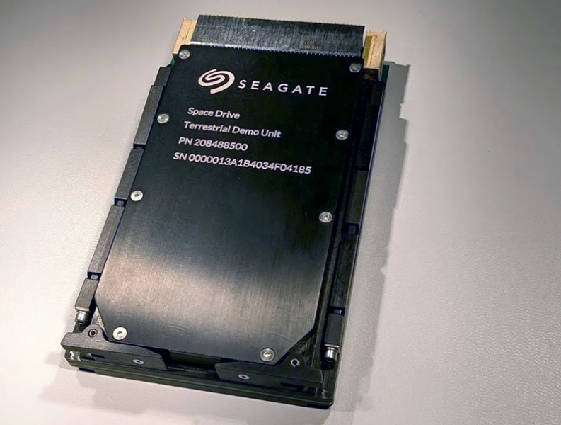 SSD Seagate испытают в открытом в космосе &mdash; это нужно для орбитальных хранилищ данных и ИИ
