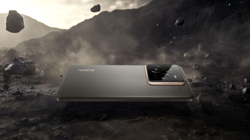 В России поступил в продажу первый смартфон на Snapdragon 8 Elite — Realme GT 7 Pro по цене от 89 999 рублей