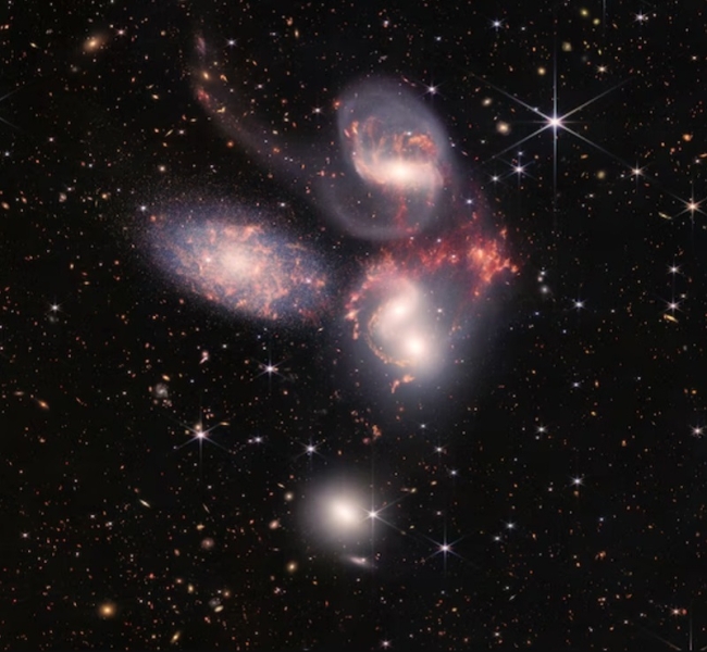 Вселенское ДТП на скорости 3,2 млн км/ч &mdash; &laquo;Джемс Уэбб&raquo; пролил свет на столкновение галактик