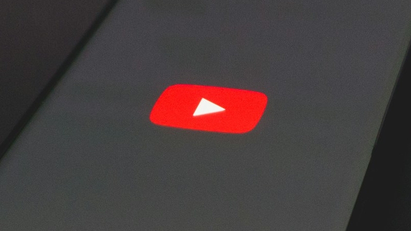 Замедление YouTube даёт о себе знать: российская аудитория сократилась с августа на 11 %