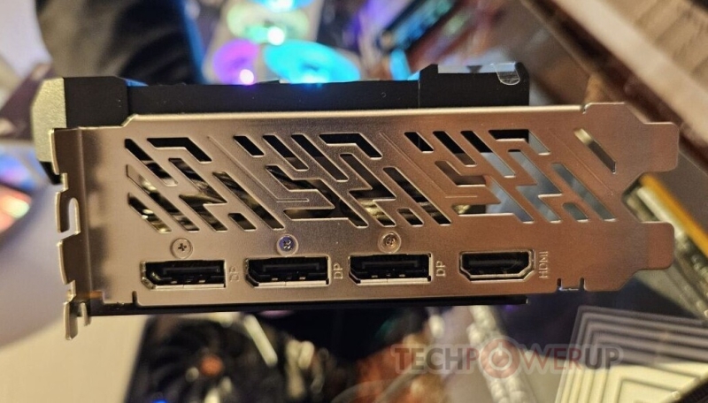 ASRock показала первую видеокарту Radeon с 12+4-pin разъёмом питания, а также ряд других RX 9070 XT и RX 9070