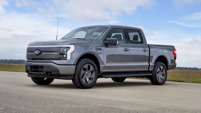 Трамп отменил принудительный перевод США на электромобили