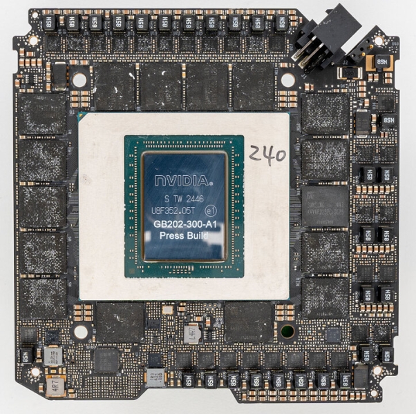 Вышли обзоры GeForce RTX 5090 — наконец-то высокий FPS в 4K, но придётся раскошелиться