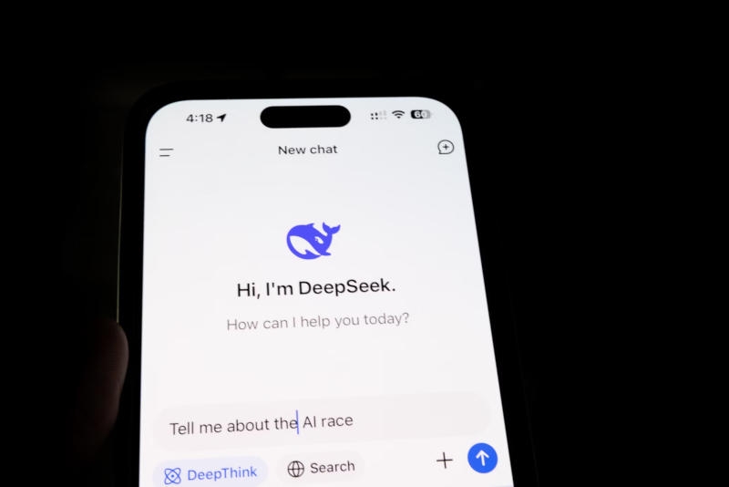 DeepSeek ускорила разработку конкурента GPT-5 — рассуждающей ИИ-модели R2