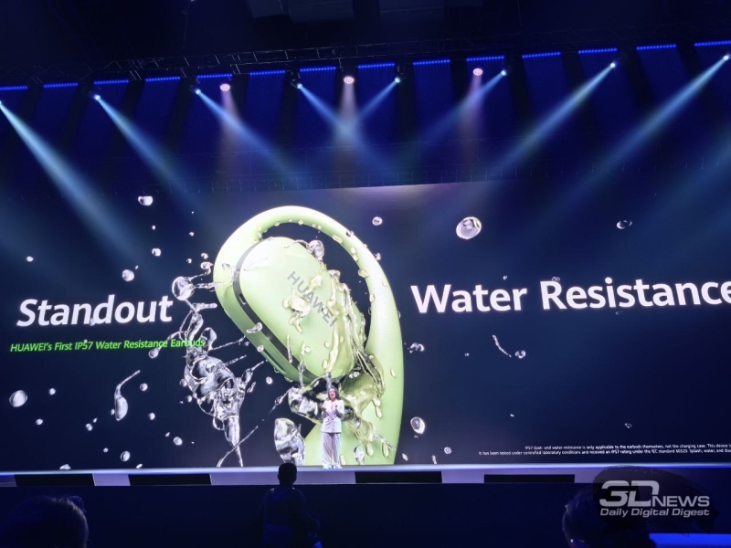 Huawei представила умный браслет Band 10 и&nbsp;спортивные наушники FreeArc