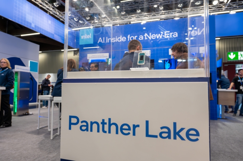 Intel в живую показала 18-ангстремный процессор Panther Lake