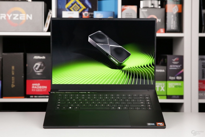 Мобильная GeForce RTX 5090 разочаровала обозревателей слабым ростом производительности относительно RTX 4090