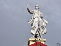 Обзор смартфона HONOR Magic 7: зачем платить больше?