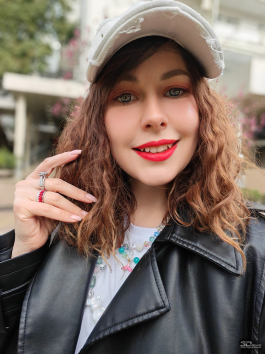 Обзор смартфона HONOR Magic 7: зачем платить больше?