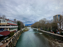 Обзор смартфона HONOR Magic 7: зачем платить больше?