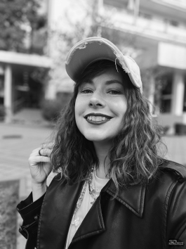 Обзор смартфона HONOR Magic 7: зачем платить больше?