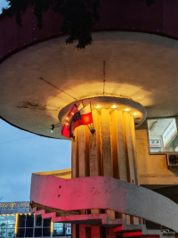 Обзор смартфона HONOR Magic 7: зачем платить больше?