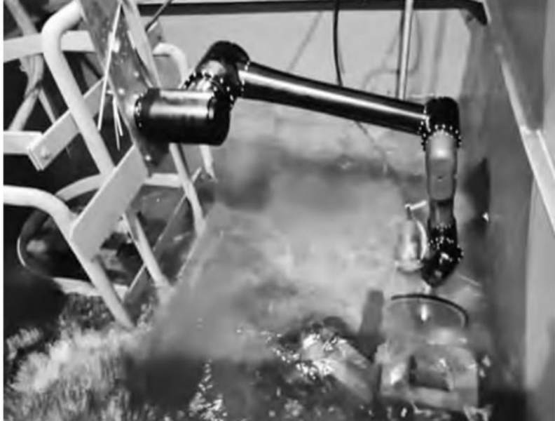 В Китае создали глубоководную &laquo;болгарку&raquo; для вспарывания бронированных морских интернет-кабелей