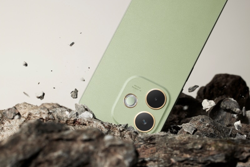 В России дебютировал смартфон Oppo A5 Pro с защитой от пыли, влаги и падений за 17 999 рублей