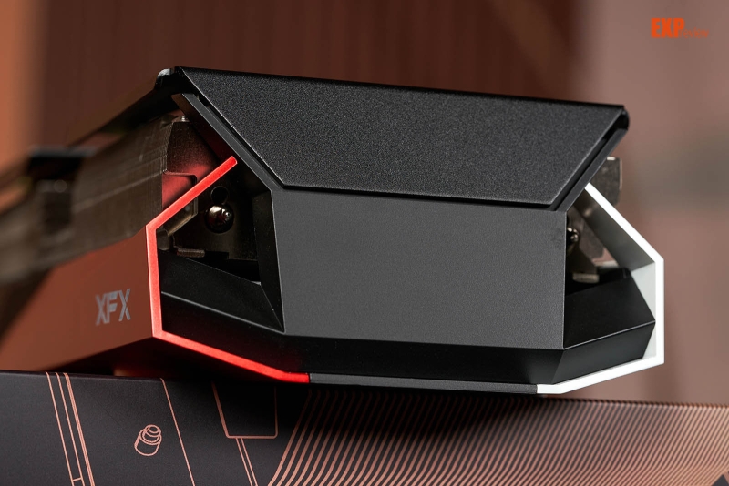 XFX представила Radeon RX 9070 XT Quick Silver Esport с магнитными вентиляторами и съёмными декоративными элементами