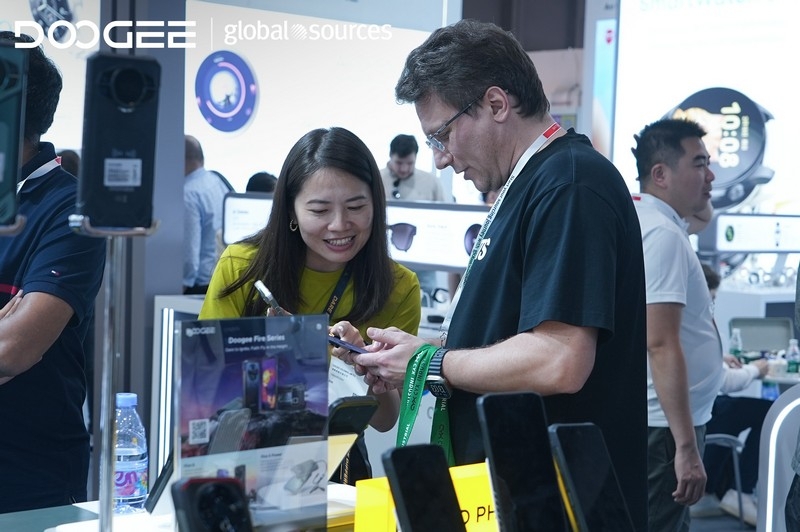 Doogee представила тонкие смартфоны с проекторами и другие новинки на выставке&nbsp;Global Sources в Гонконге
