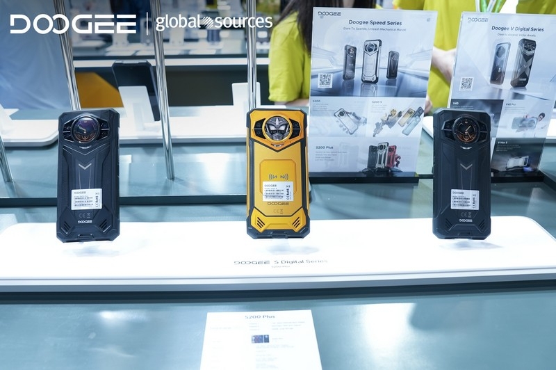 Doogee представила тонкие смартфоны с проекторами и другие новинки на выставке&nbsp;Global Sources в Гонконге