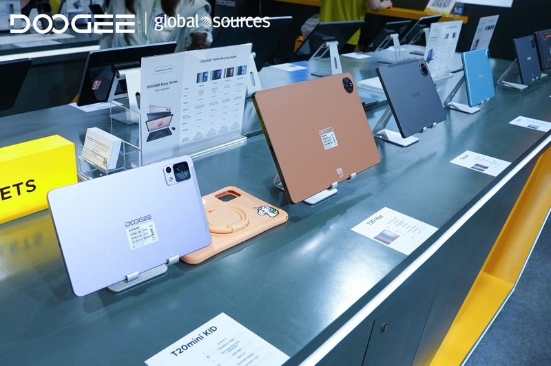 Doogee представила тонкие смартфоны с проекторами и другие новинки на выставке&nbsp;Global Sources в Гонконге