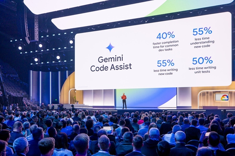 ИИ-помощник программиста Google Gemini Code Assist научился писать приложения по описанию и переводить код из одного языка в другой