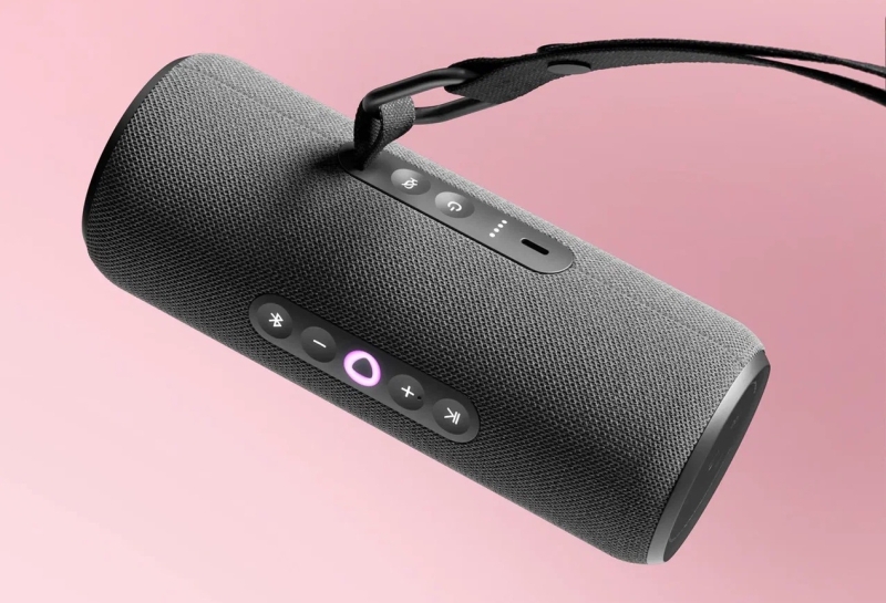 &laquo;Яндекс&raquo; представила первую в России портативную умную колонку &mdash; &laquo;Станцию Стрит&raquo; с &laquo;Алисой&raquo;