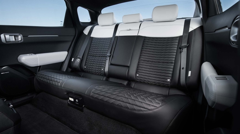 Kia представила конкурента Tesla Model 3 — электрический седан EV4 по цене $35 000