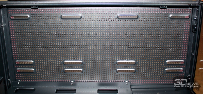 Корпус DeepCool CG580: максимум функциональности, минимум стоимости