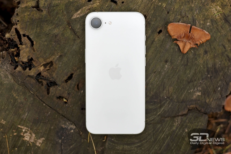 Обзор смартфона Apple iPhone 16e: я экономить буду!