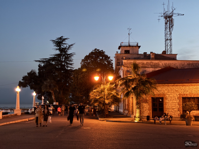 Обзор смартфона Apple iPhone 16e: я экономить буду!