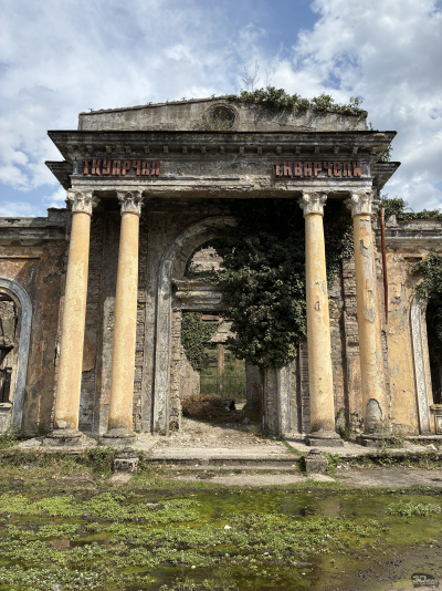 Обзор смартфона Apple iPhone 16e: я экономить буду!