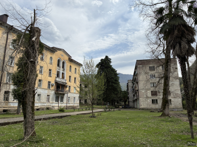 Обзор смартфона Apple iPhone 16e: я экономить буду!