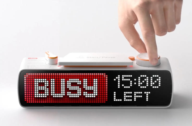 Представлено умное табло Busy Bar от создателей хакерского мультитула Flipper Zero