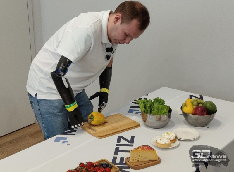 Российская «Максбионик» представила передовые бионические протезы кистей рук