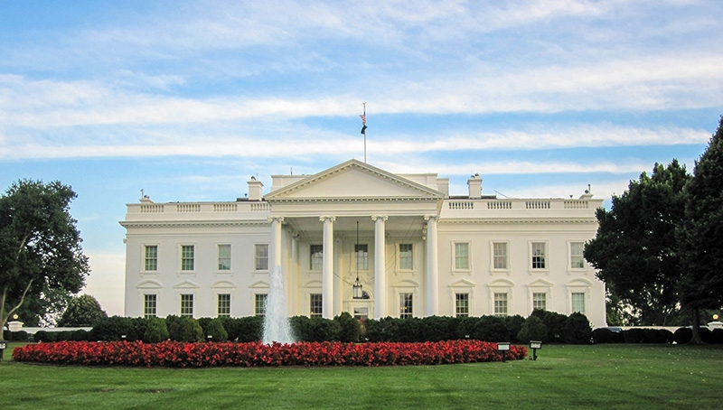 Трамповские пошлины вступили в силу — для китайских товаров они достигли 104 %