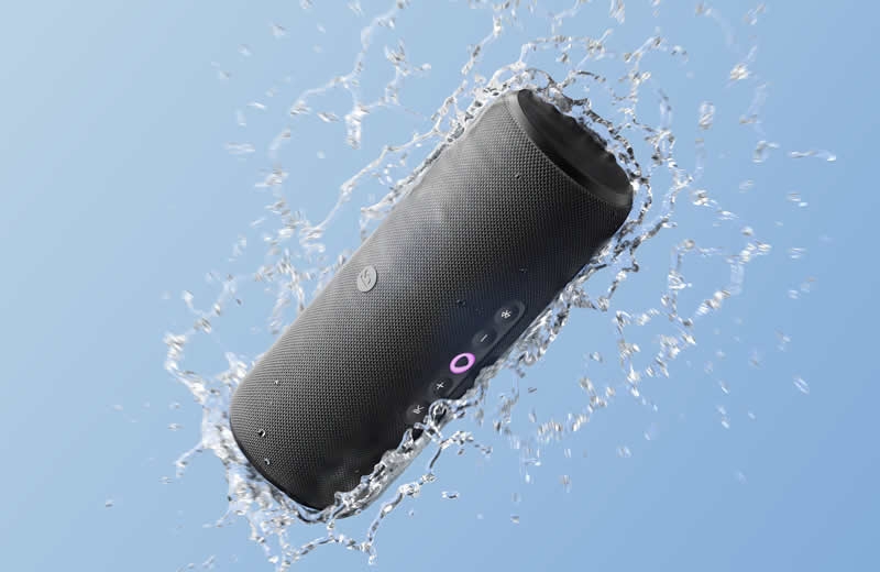 &laquo;Алиса выйдет погулять&raquo;: &laquo;Яндекс&raquo; выпустил портативную колонку &laquo;Станция Стрит с Алисой&raquo;