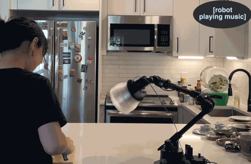 Apple в 2027 году выйдет за рамки &mdash; в планах робот, умные очки и складной iPhone