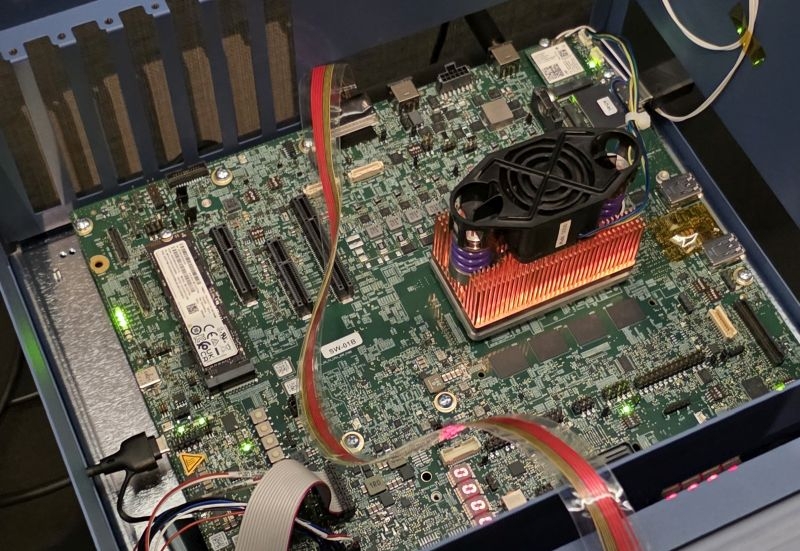 Intel показала в деле новейшие ангстремные процессоры Panther Lake на Computex 2025