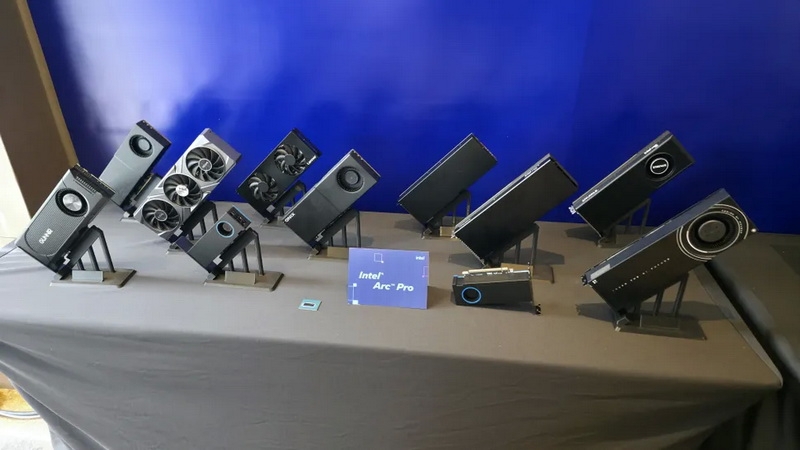 Intel представила видеокарту Battlematrix с двумя GPU и 48 Гбайт памяти, а также Arc Pro B60 24GB и Arc Pro B50 16GB