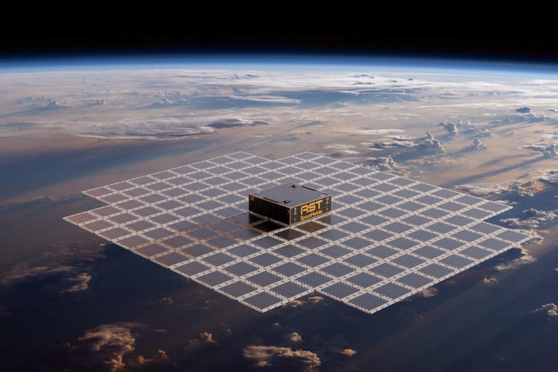 Конкурент Starlink с гигантскими спутниками начнёт массово подключать к ним обычные смартфоны в начале 2026 года