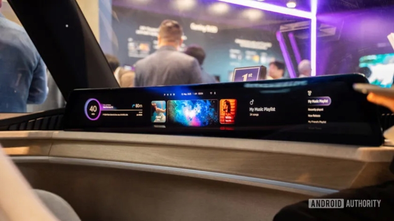 LG показала растягивающиеся, скручивающиеся и прозрачные дисплеи для автомобилей