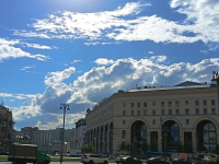 Обзор смартфона HONOR 400 Lite: ставка на обаяние